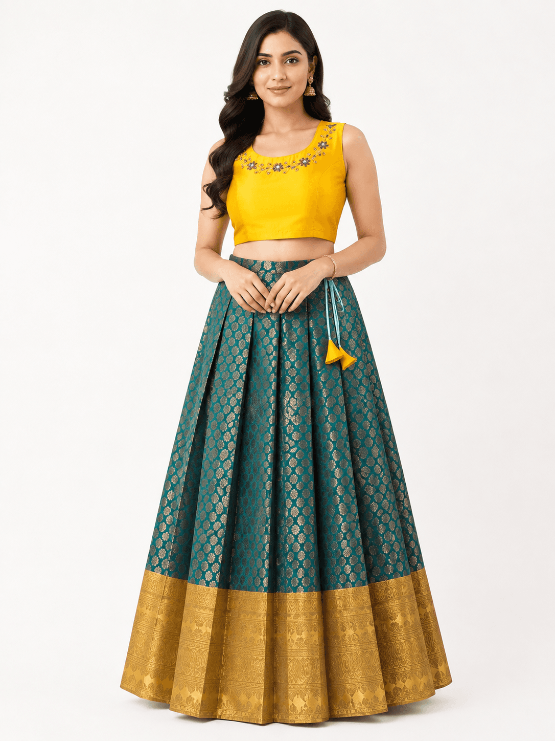PATTUPAVADA AND BLOUSE — image 1