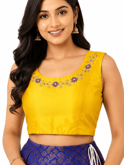 PATTUPAVADA AND BLOUSE thumbnail 2