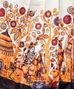 PATTUPAVADA AND BLOUSE thumbnail 3