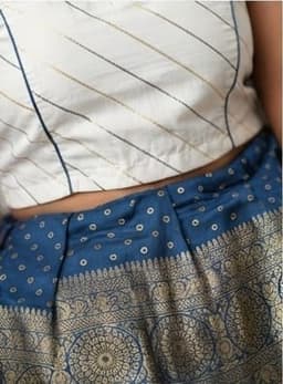 PATTUPAVADA AND BLOUSE thumbnail 3